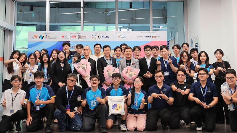 NEO LEAGUE Organizer Team